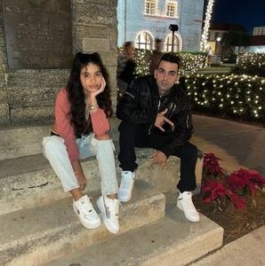 Meet your Posher, Alain manuel